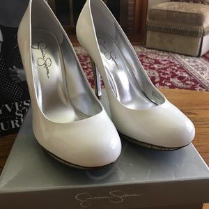 Jessica Simpson White Patent Pumps/Shoes SZ 10